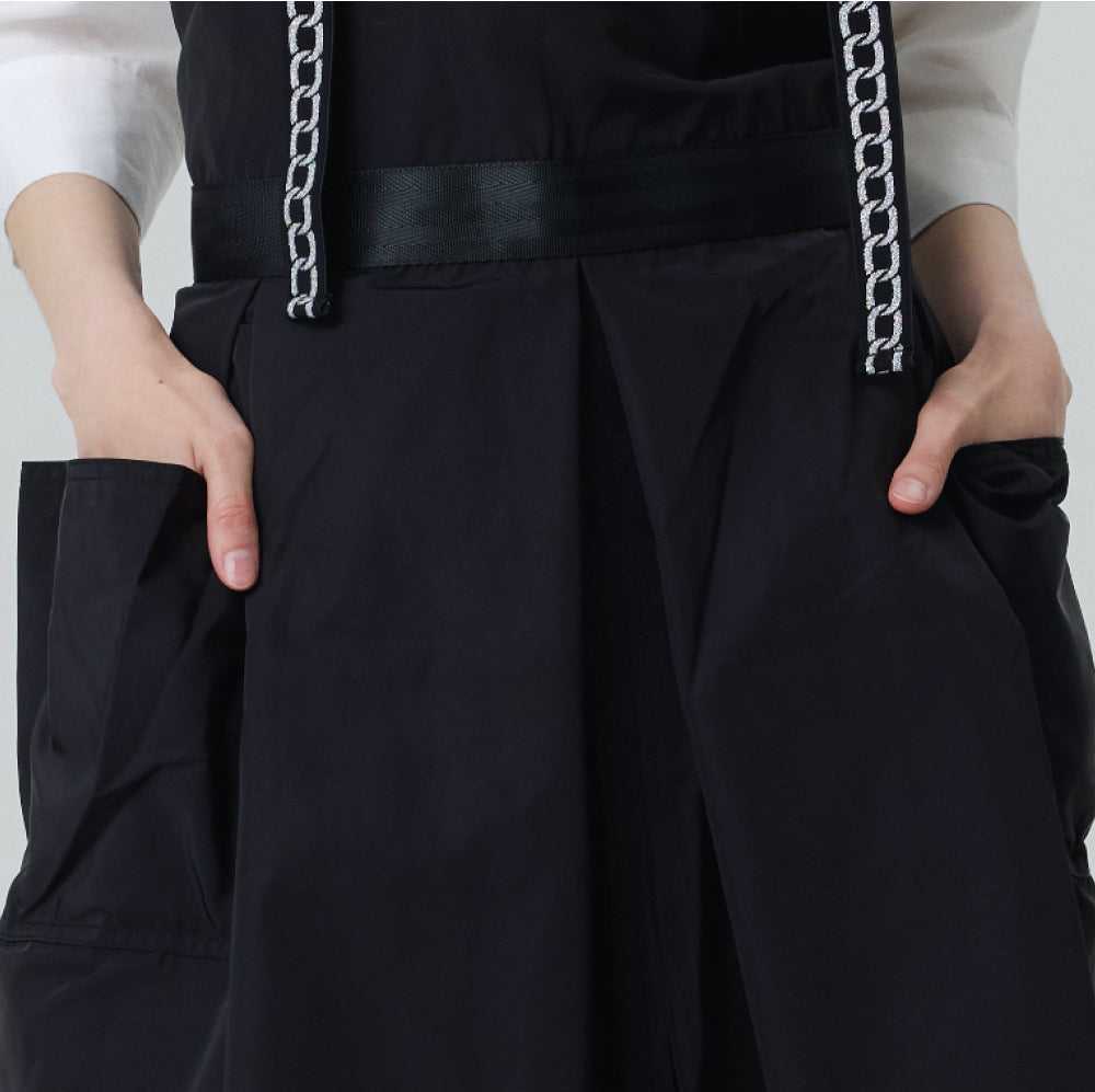 チェーンヒドゥンヒップエプロン