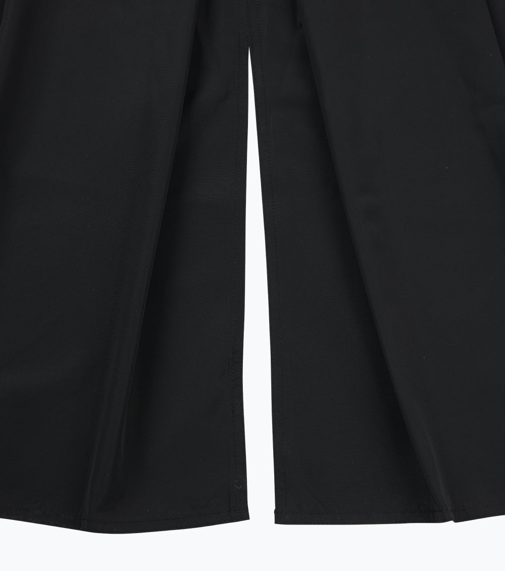 チェーンヒドゥンヒップエプロン