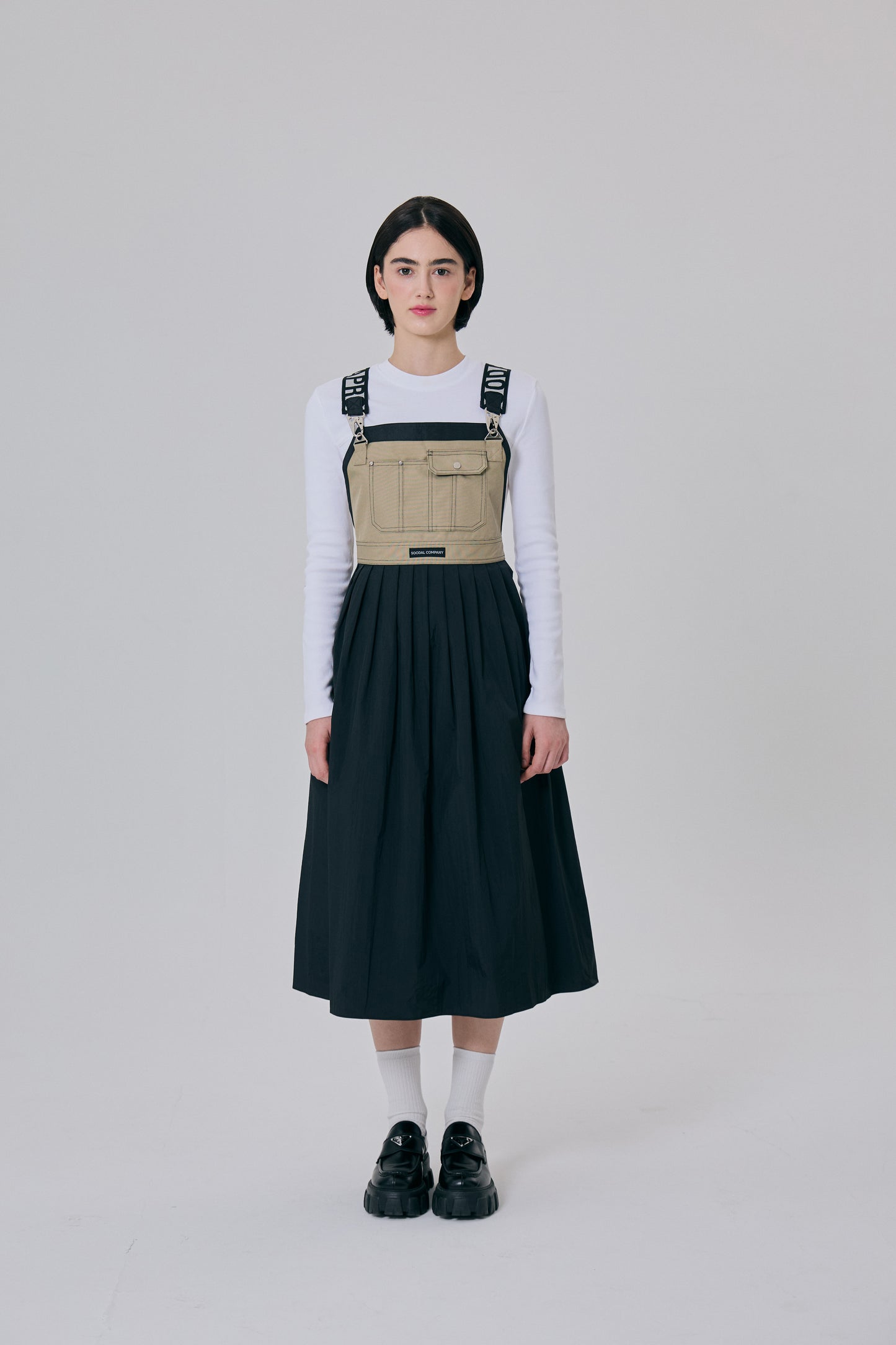 プリーツオーバーロールグラフィックエプロン