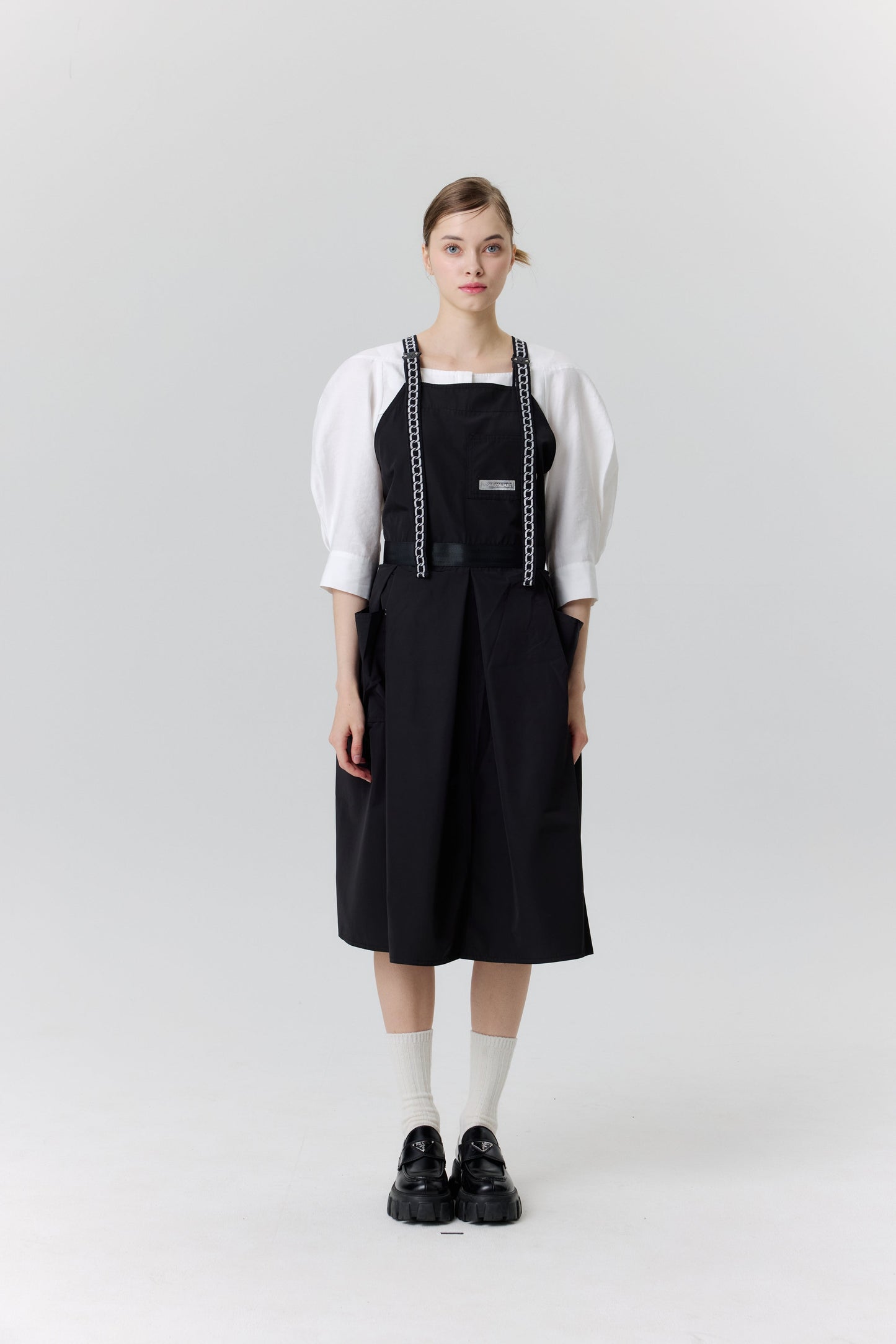 チェーンヒドゥンヒップエプロン