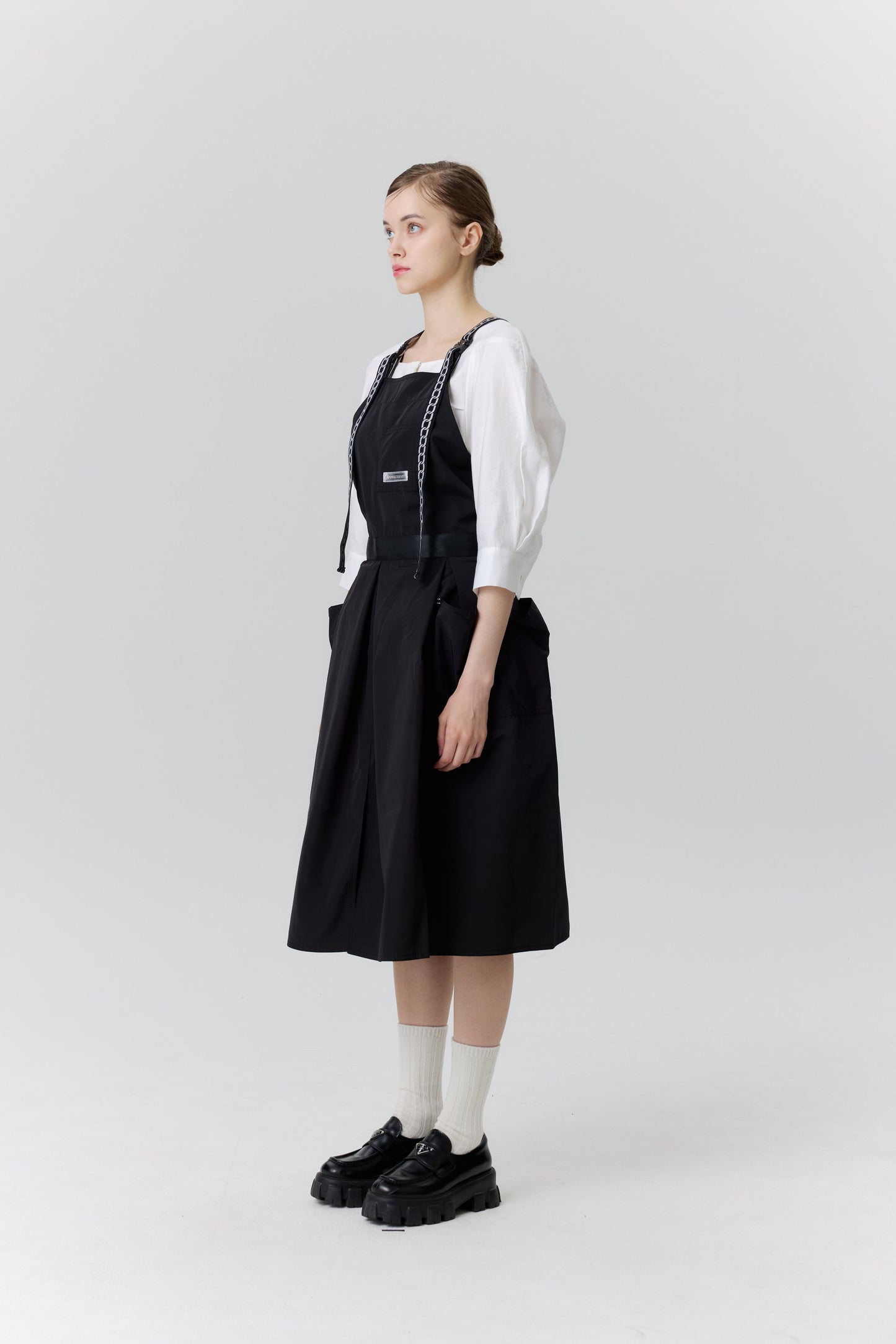 チェーンヒドゥンヒップエプロン