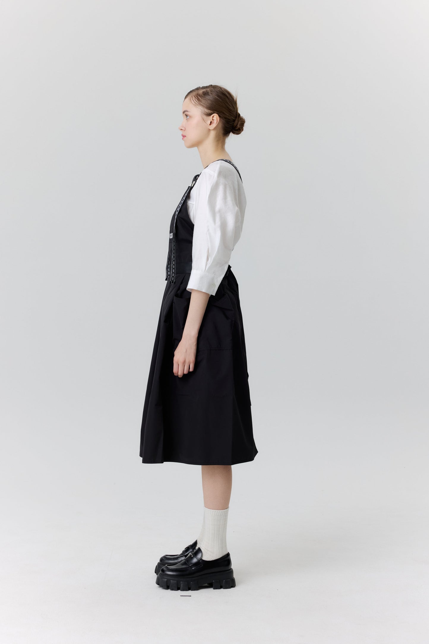 チェーンヒドゥンヒップエプロン