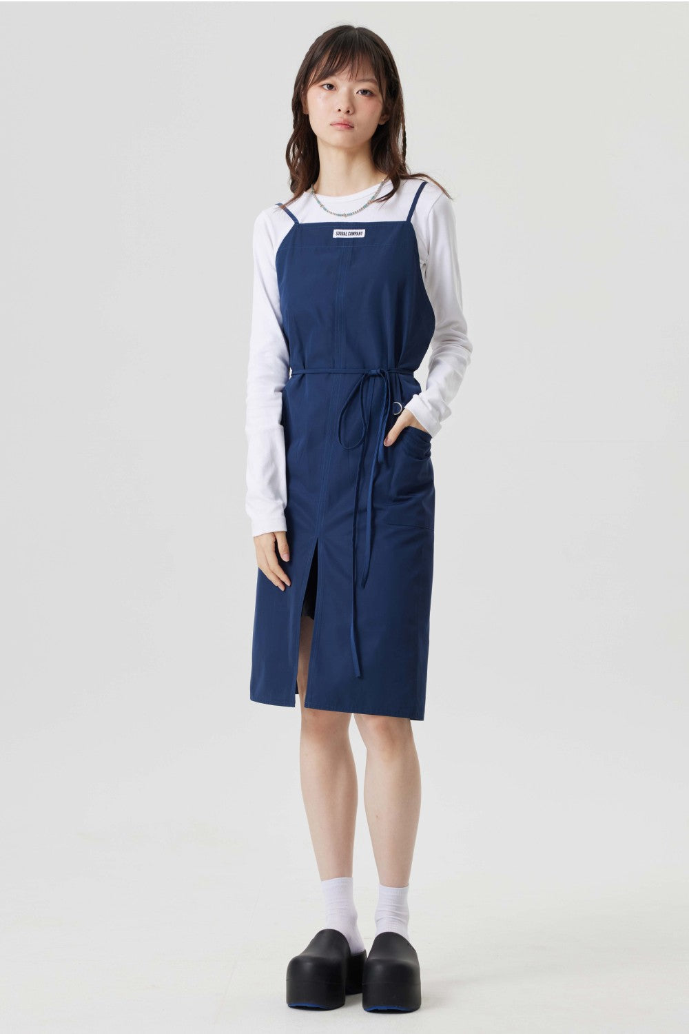 エッセンシャルイージーエプロンネイビー