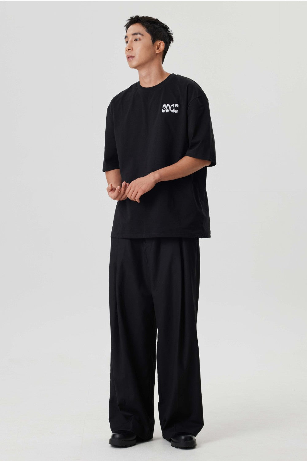 サイバーグラフィックTシャツブラック